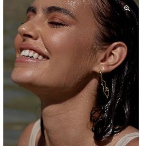 EZILI FEMME EARRINGS